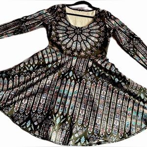 BASILICA OF SAINT-DENIS TOASTIE LS SKATER DRESS - LIMITED  (SIZE LARGE)